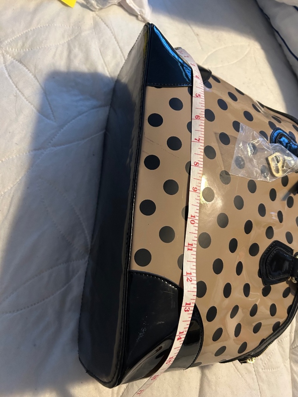 Handbag - Picture 3 of 9